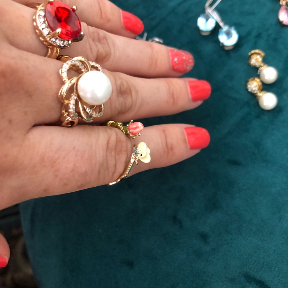 Jewelry Bundle - Picture 4 of 9